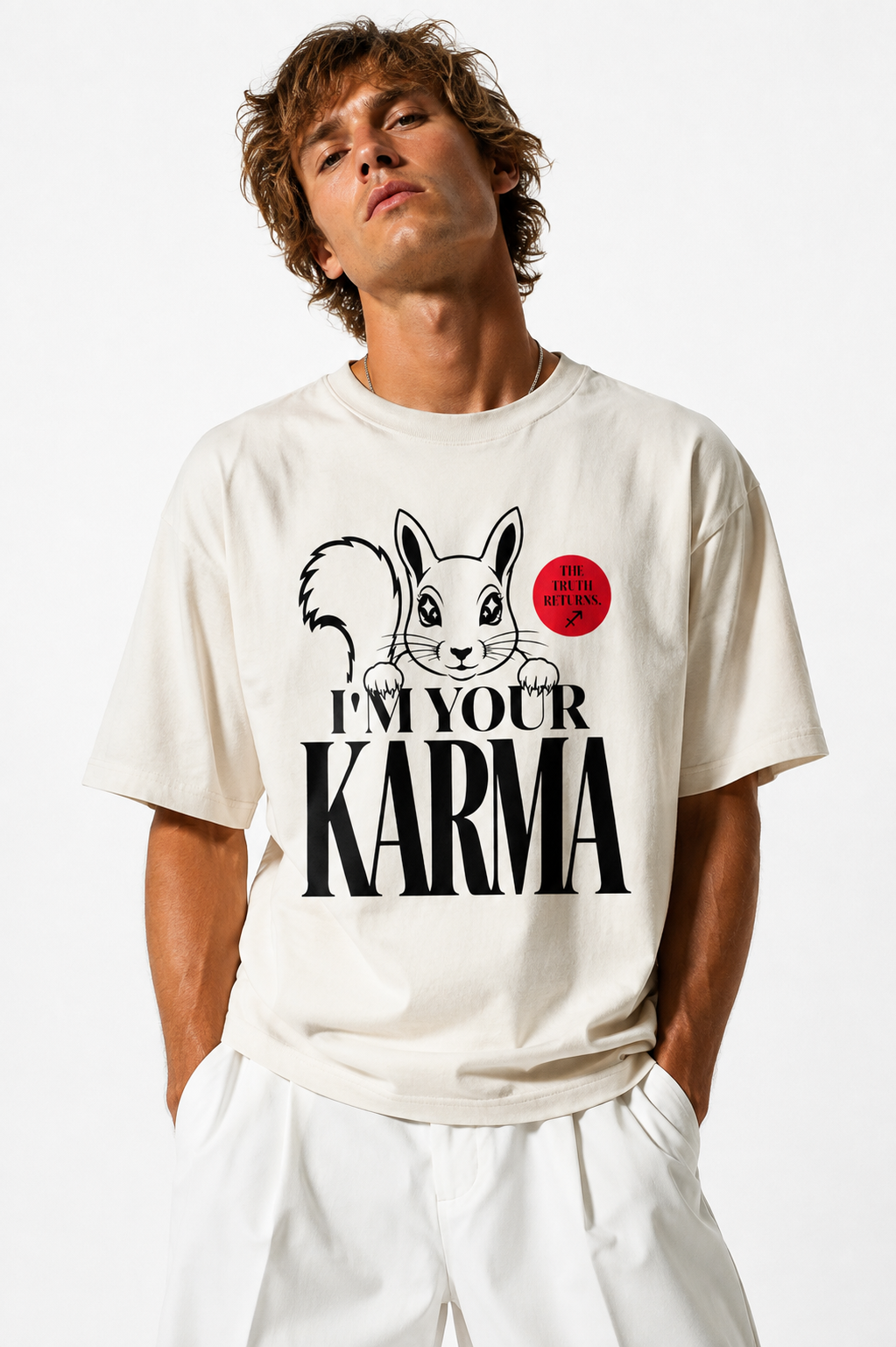 SQUIRREL KARMA Noir Oversized T-Shirt